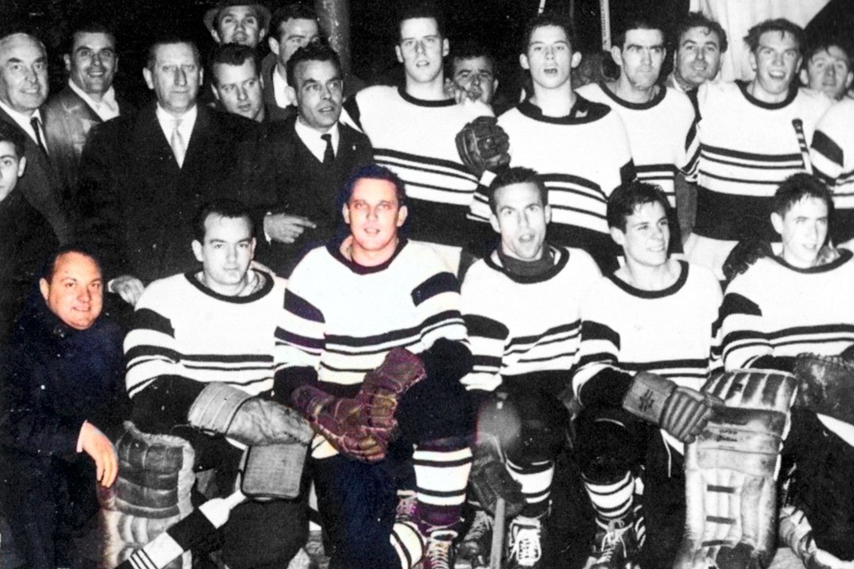 Nell’immagine della squadra bianconera, stagione 1963/1964, sono evidenziati il dirigente Renzo Alberti e l’allora giocatore Giuseppe Faoro. © HCL