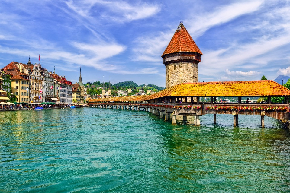 © Shutterstock