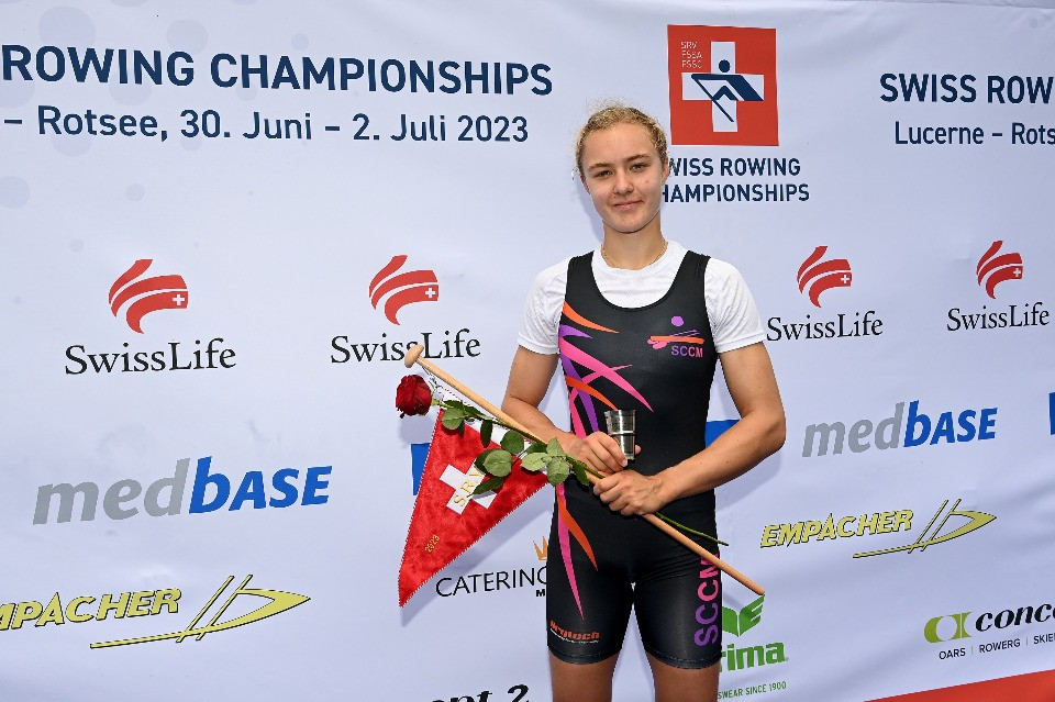 Aurelia-Maxima Janzen (SCCM) raggiante per il titolo 2023 nel singolo élite