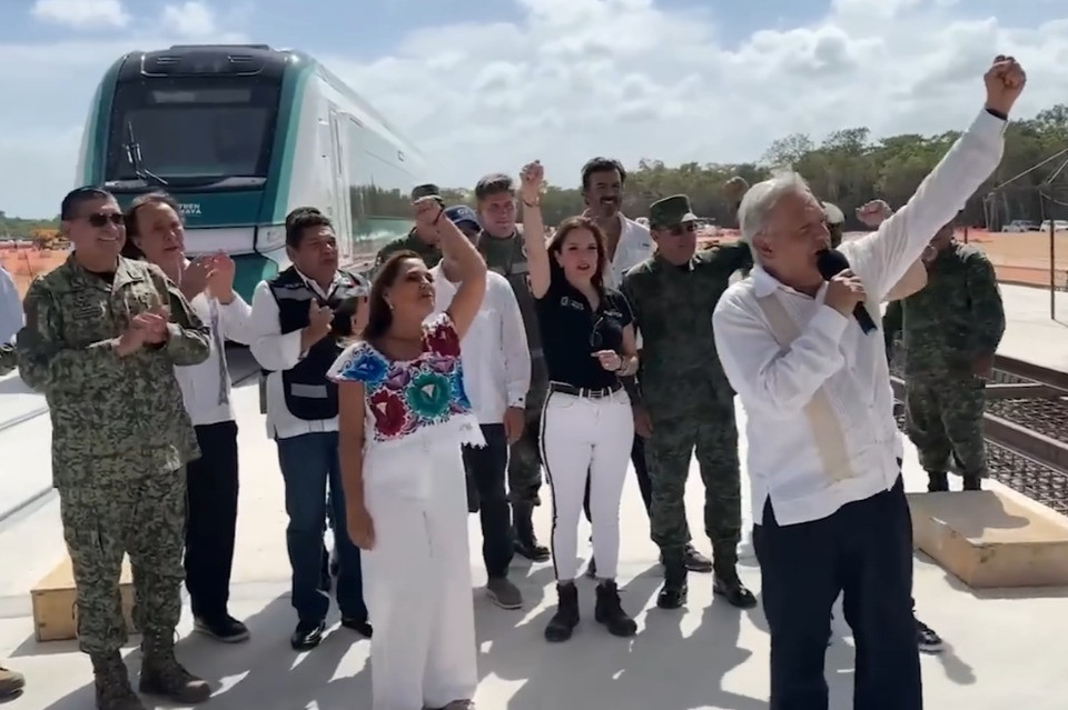 Immagine Facebook/Andrés Manuel López Obrador