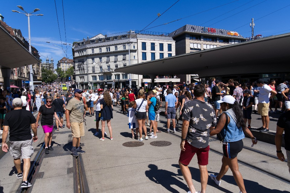 Raggiunta la quota di 9 milioni di abitanti in Svizzera