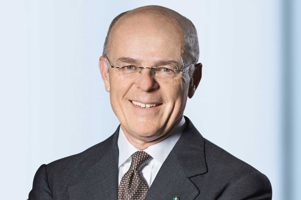 https://www.zurich.com/en/about-us/corporate-governance/mario-greco