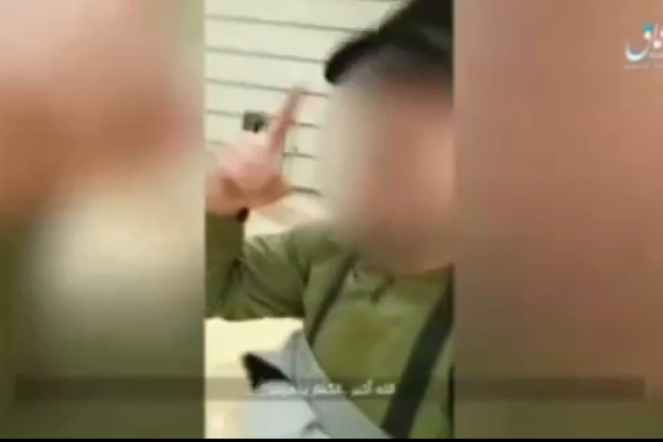 Immagine tratta dal video diffuso da Amaq.