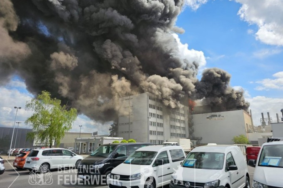 © X - Berliner Feuerwehr