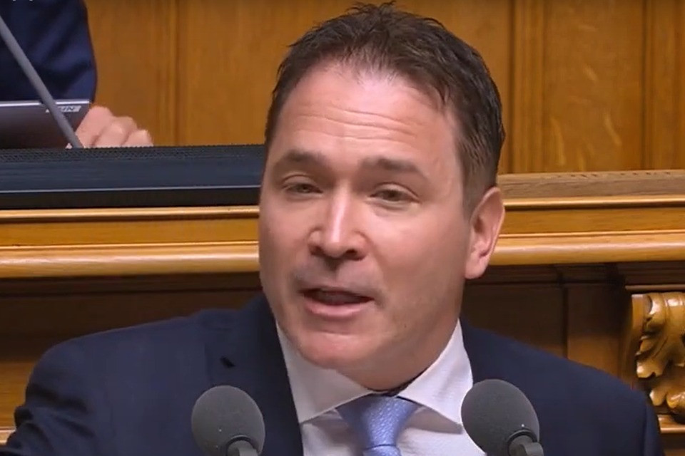 Screenshot video Parlamento