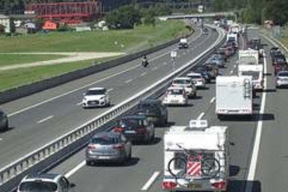 https://www.gotthard-traffic.ch/webcams?lan=it