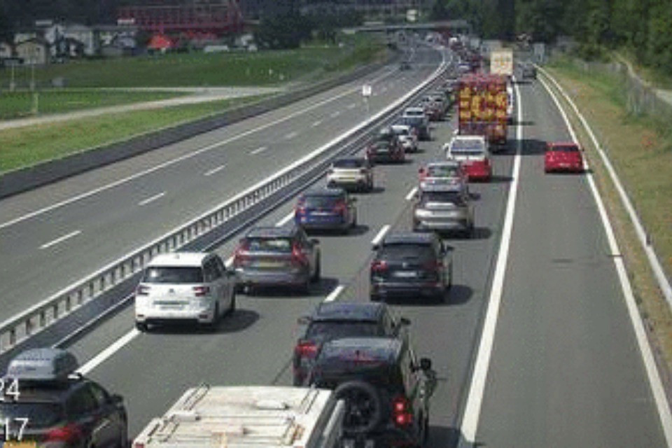 https://www.gotthard-traffic.ch/webcams?lan=it