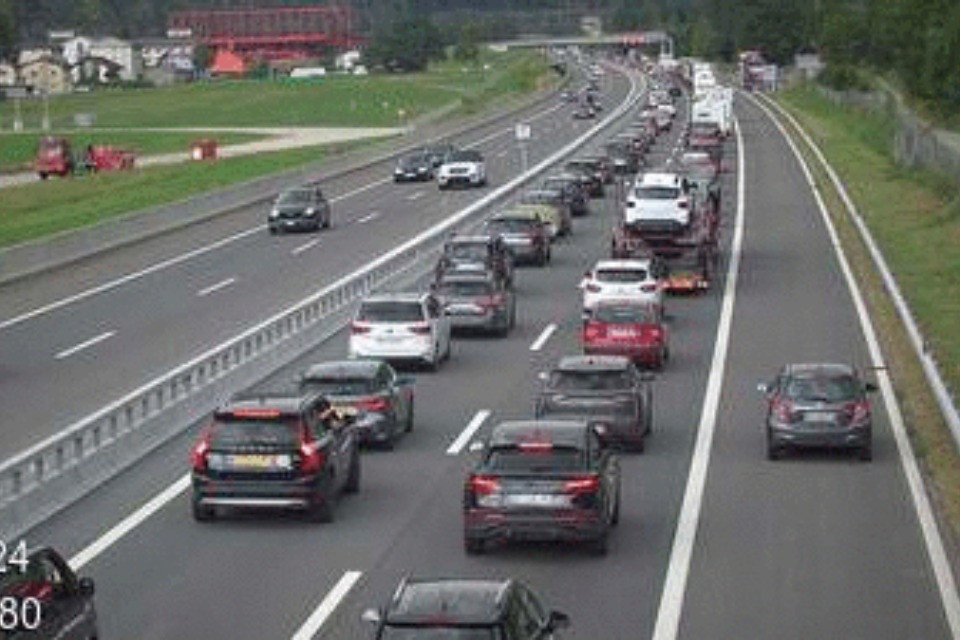 https://www.gotthard-traffic.ch/webcams?lan=it