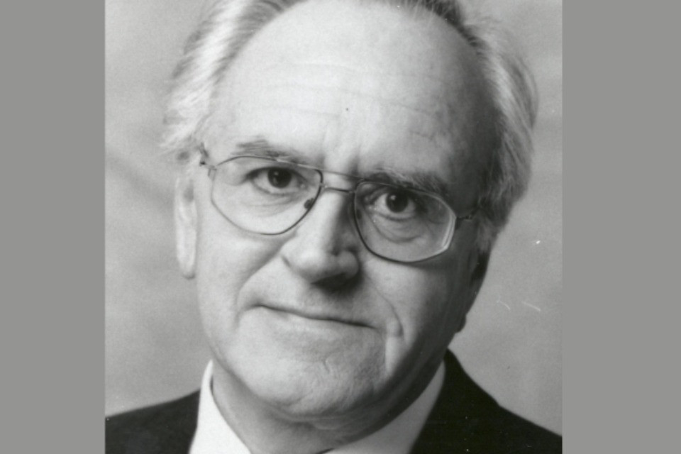 © https://www.sg.ch/news/sgch_allgemein/2025/08/-ehemaliger-regierungsrat-hans-rohrer-verstorben.html