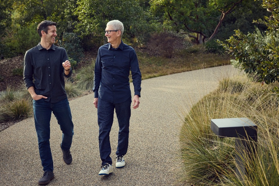 © Apple