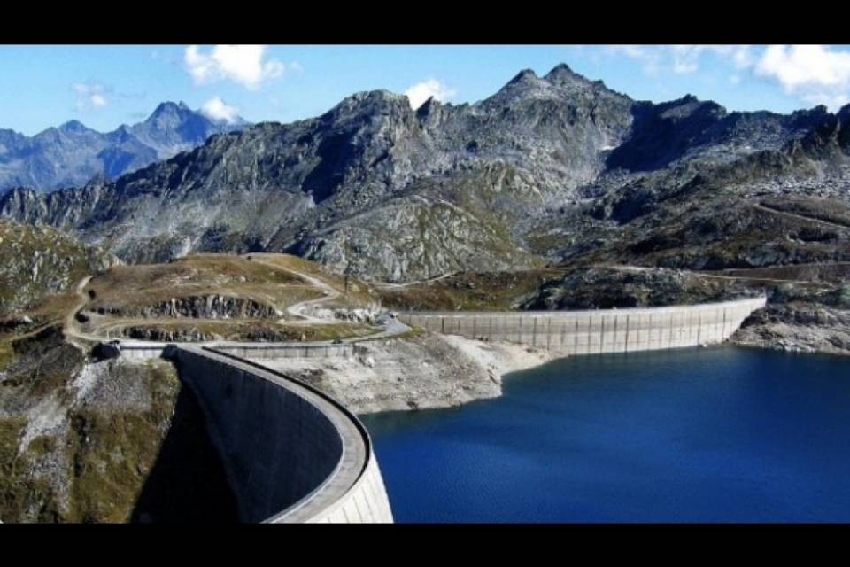I canoni d'acqua invariati: sospiro di sollievo per i Cantoni