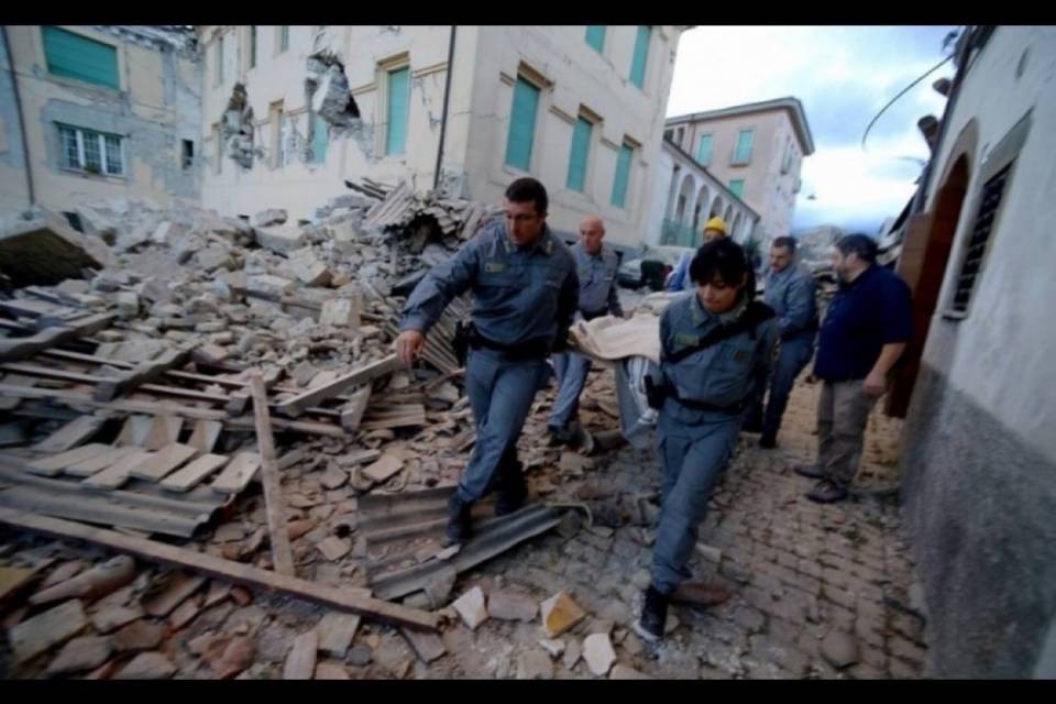 Terremoto in Italia, salgono a 284 le vittime