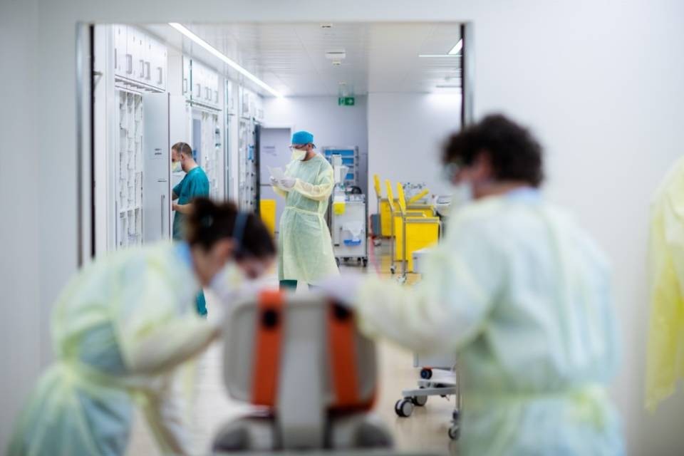 Santésuisse: il virus pesa sulle casse malati
