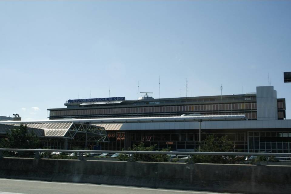 Arrestato un impiegato dell'aeroporto di Ginevra
