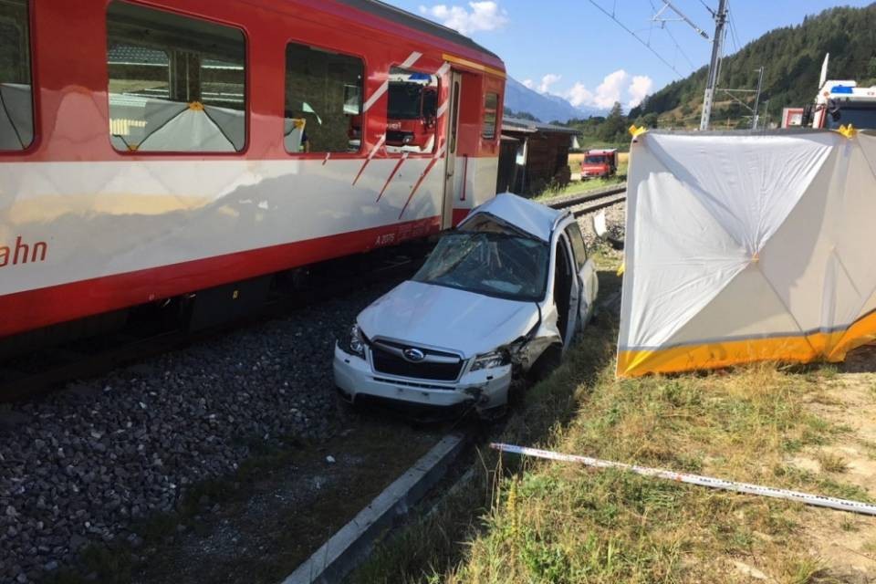 Auto contro treno, caso chiuso