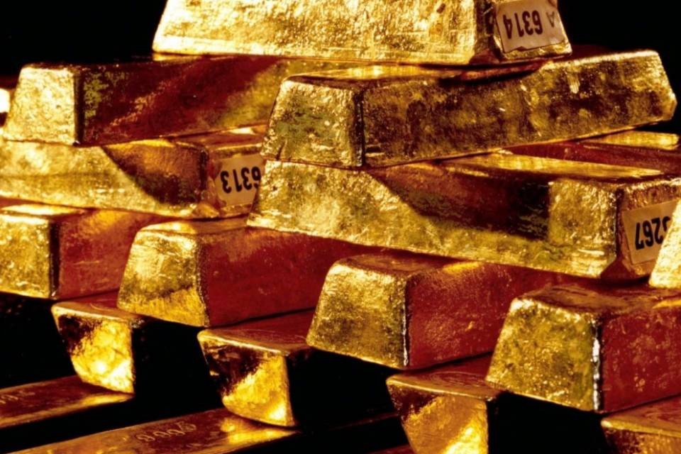 Gli italiani comprano oro in Svizzera. Paura?