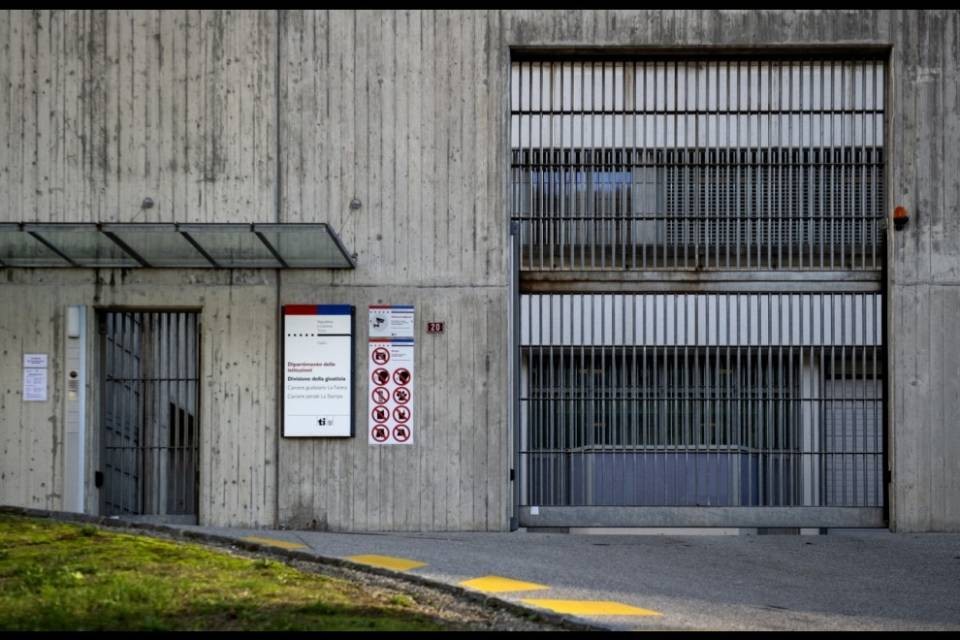Studenti luganesi contestano il rimpatrio forzato di Mark