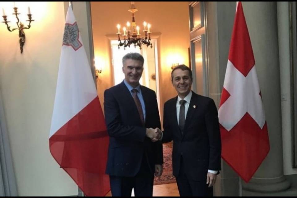Ignazio Cassis incontra il ministro maltese degli esteri