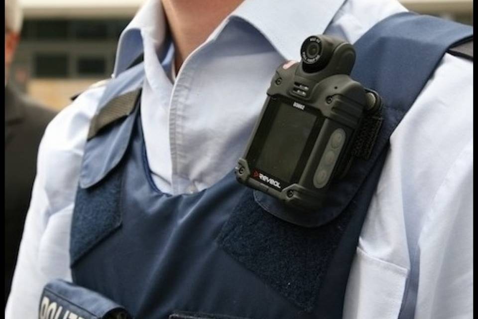 Col cadavere nel bagagliaio: italiano ricercato per omicidio
