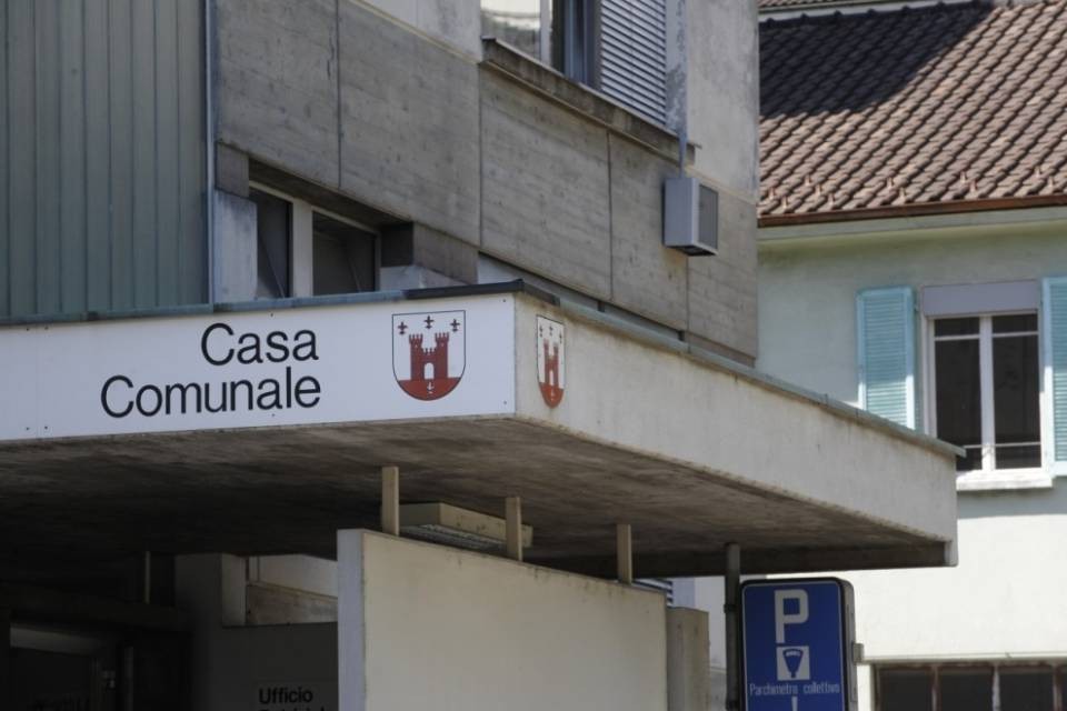 Clamoroso a Muralto: Alleanza Democratica si ritira!