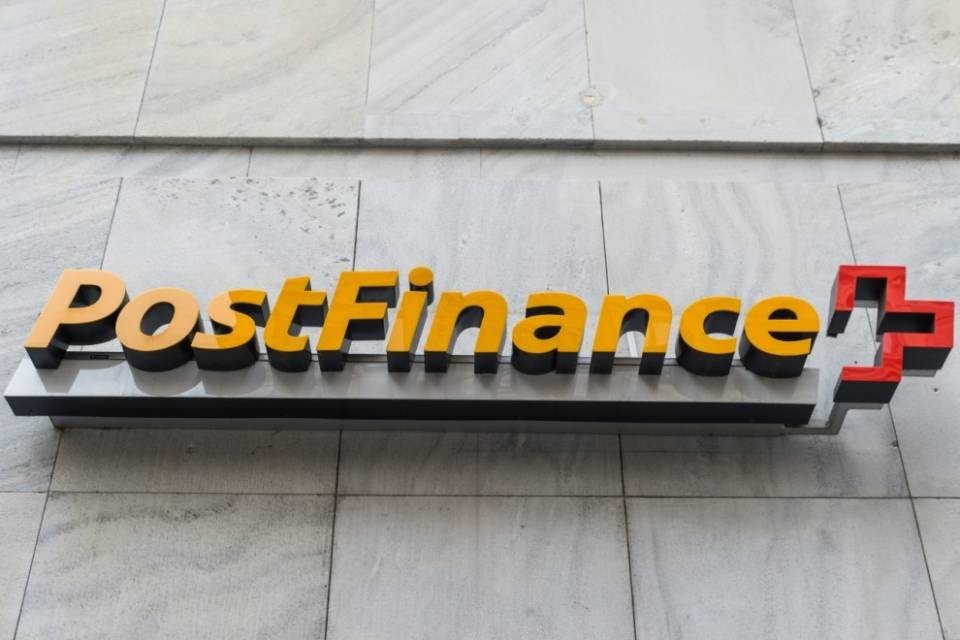 PostFinance, saltano 500 posti di lavoro