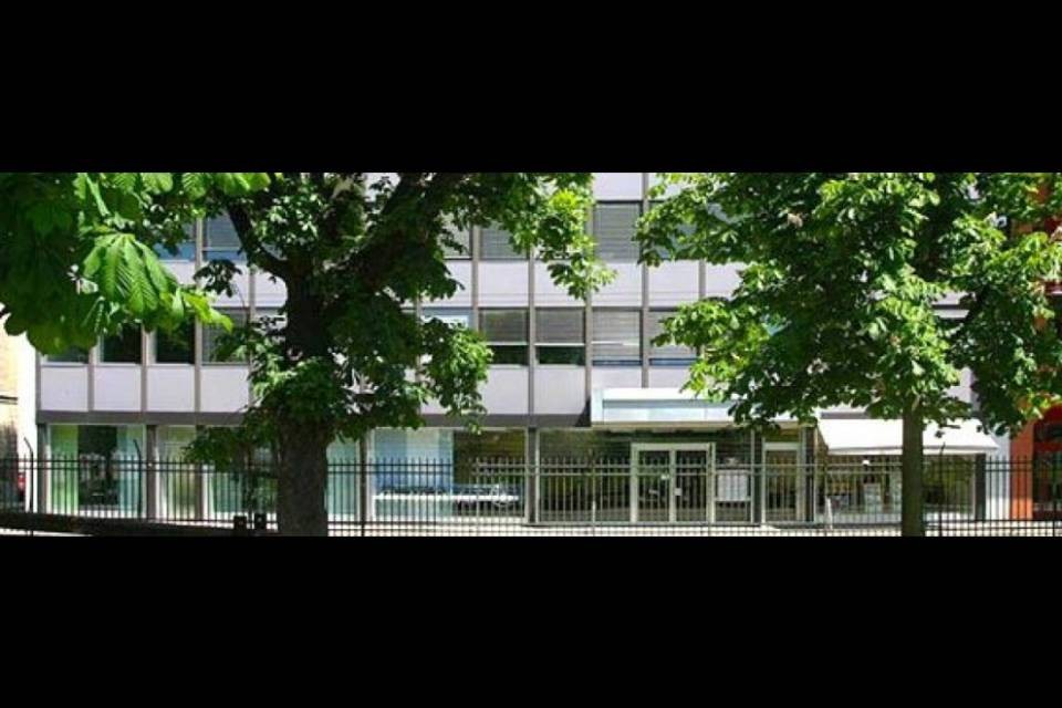 Nato in Svizzera, ma espulso