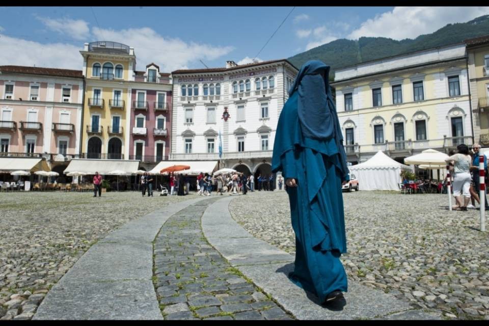 Multe anti-burqa, quattro a Nora Illi