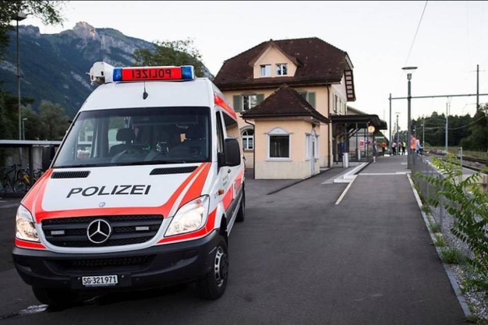 San Gallo, 14enne fulminato su un treno