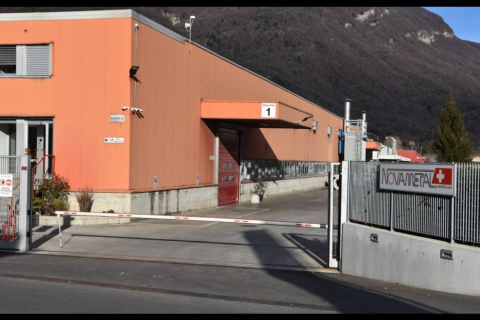 Infortunio sul lavoro a Rancate, grave un operaio