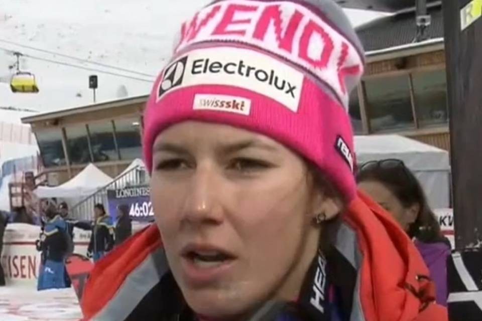Slalom, ottima prima manche per la Holdener