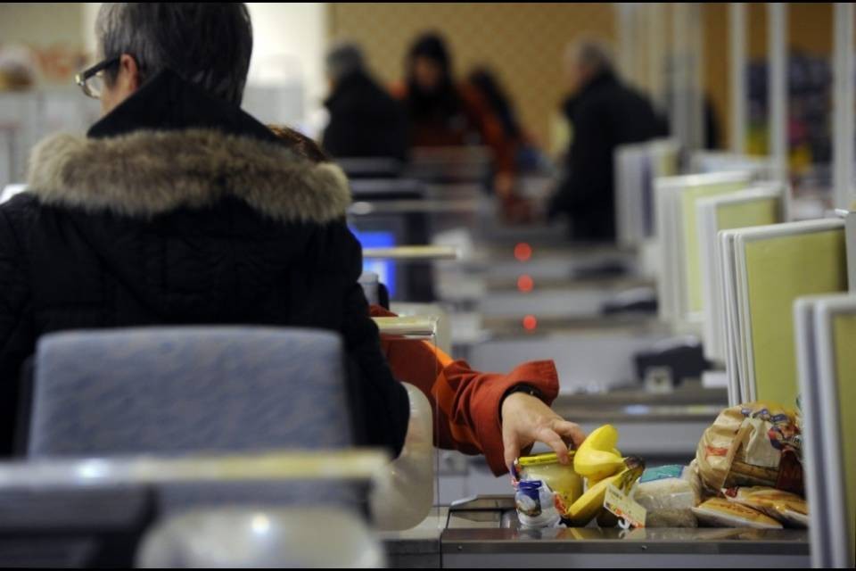 La fiducia dei consumatori è ai minimi storici