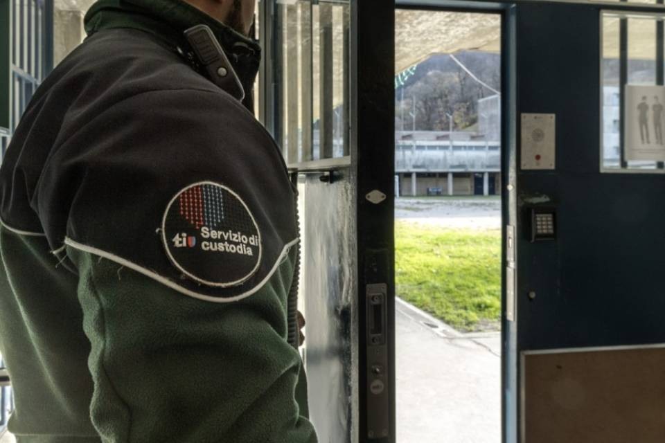 Prorogata la scadenza del concorso per aspiranti Agenti di custodia