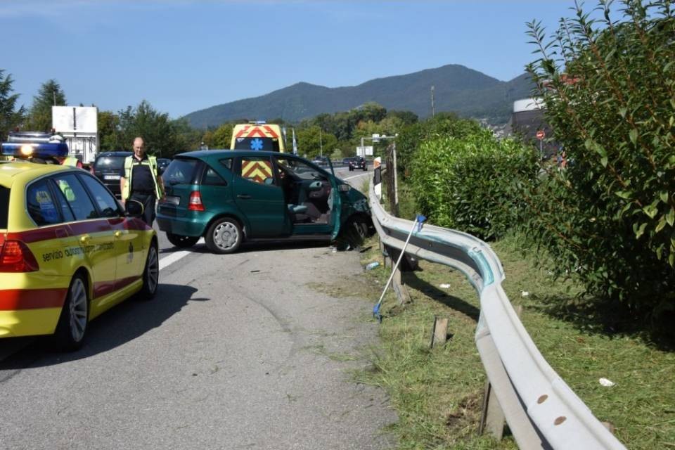 Coldrerio, incidente sulla A2