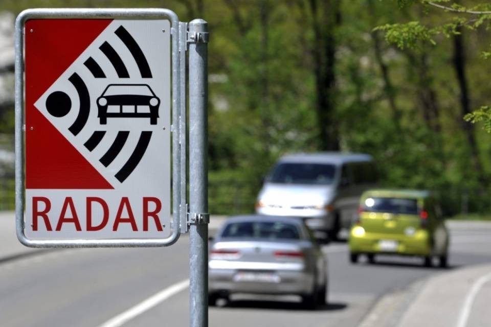 "Non segnalate i radar"
