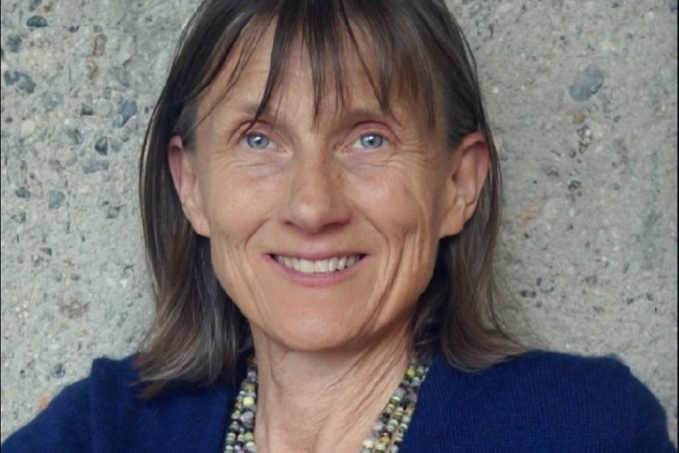 Melitta Jalkanen - Acqua potabile, bottigliette e fontane che spariscono