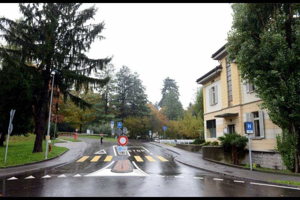 Paziente morto all'OSC, 4 medici a processo