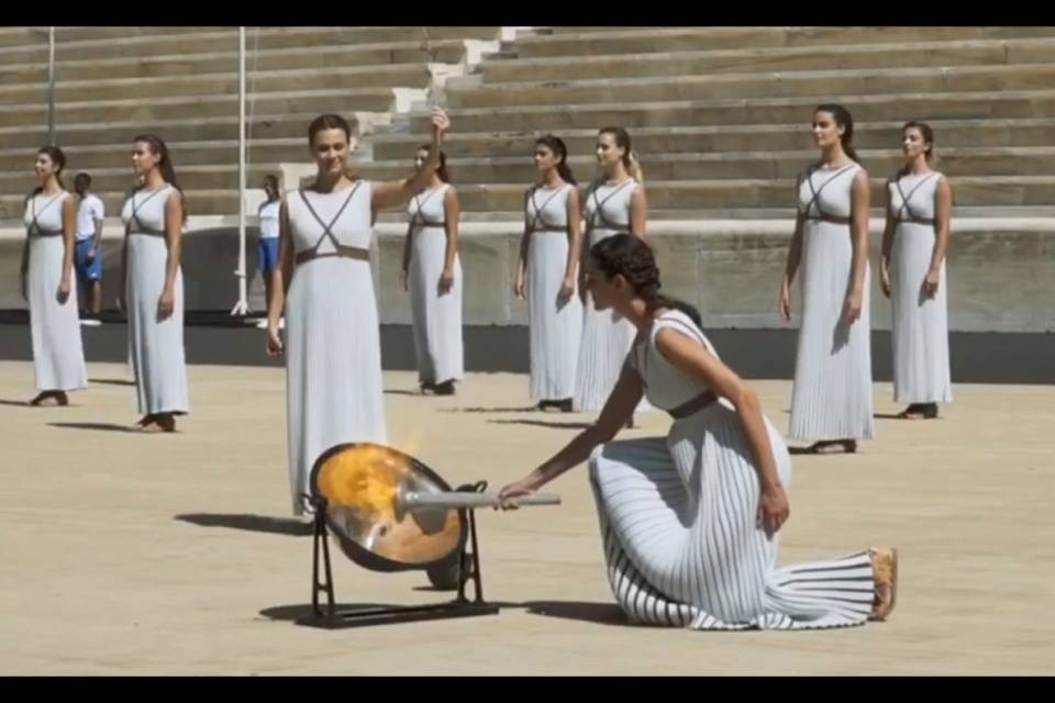 La torcia olimpica di Losanna 2020 arriva a Locarno