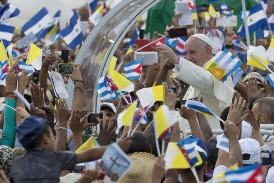Il Papa richiama all'unità