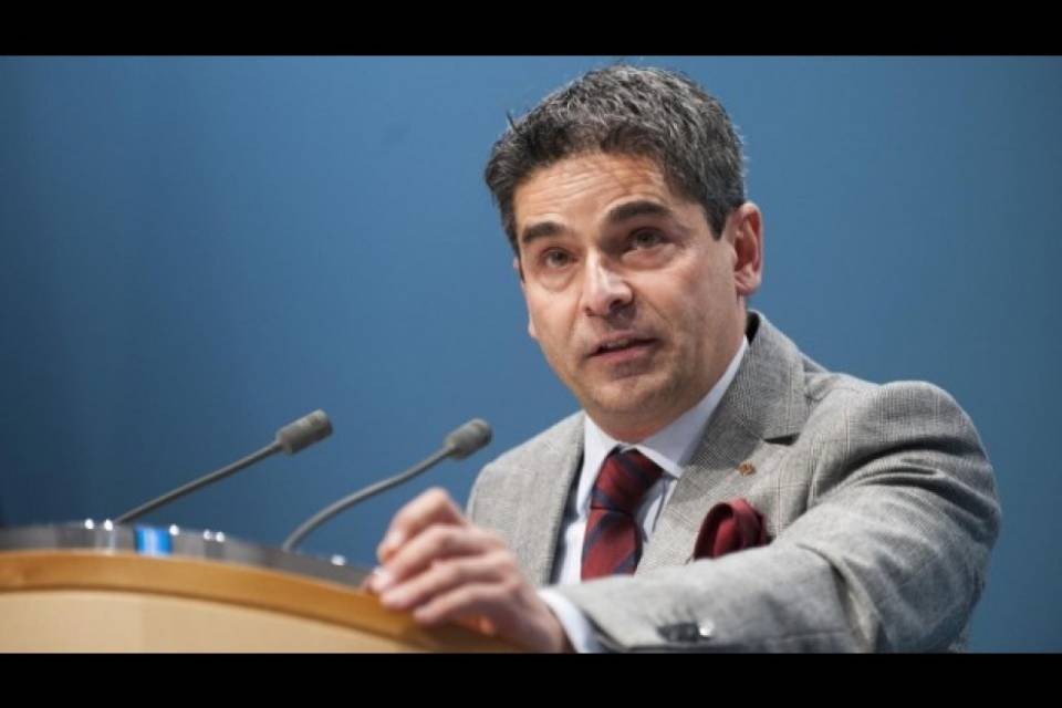"Priorità dei frontalieri negli URC?"