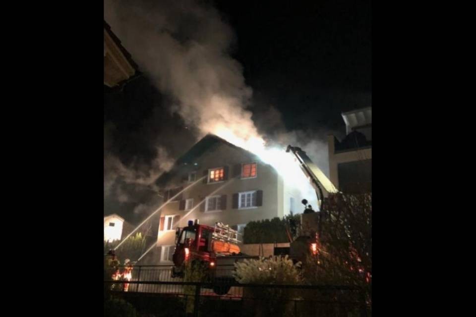 Incendio in appartamento a Oron, morto un uomo
