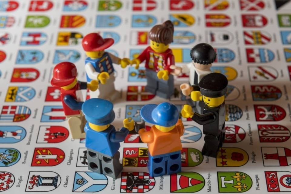 Fare il municipale finalmente fa curriculum
