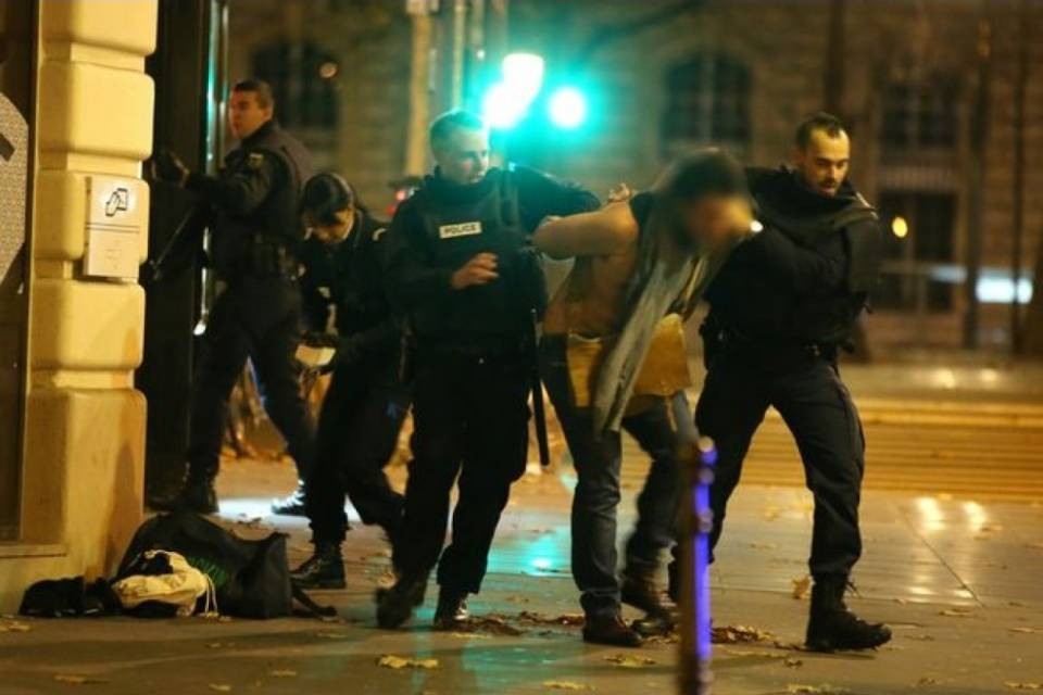 Fermate 7 persone vicine a Omar Ismail Mostefai