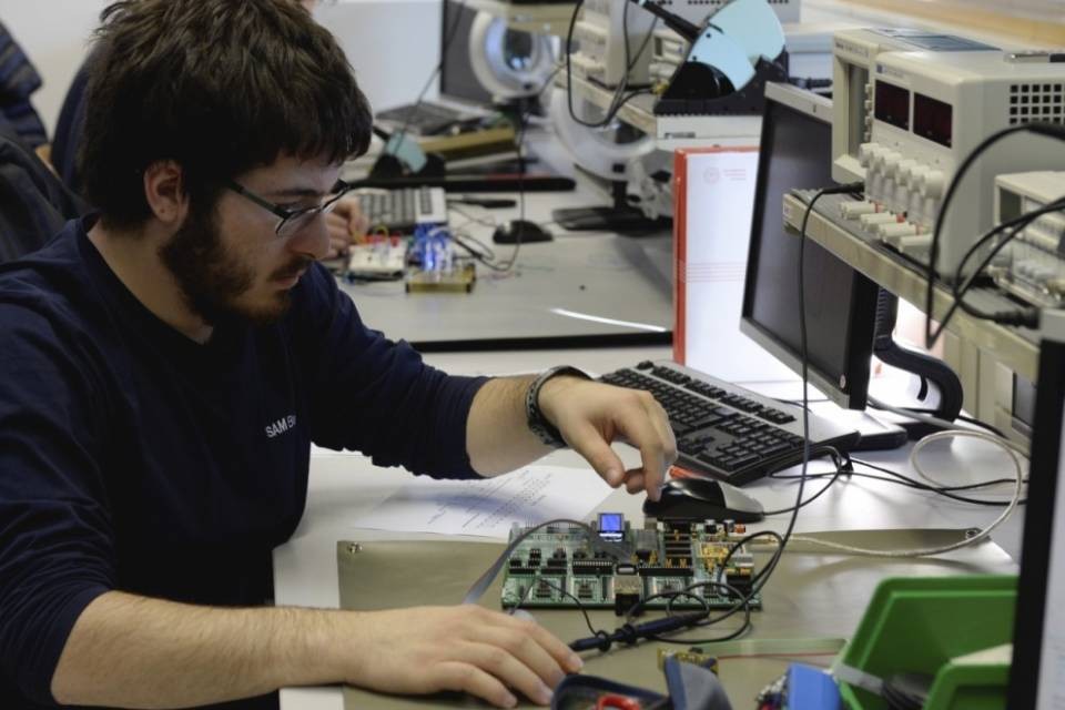 Disoccupazione post apprendistato: "Basta minimizzare il problema"