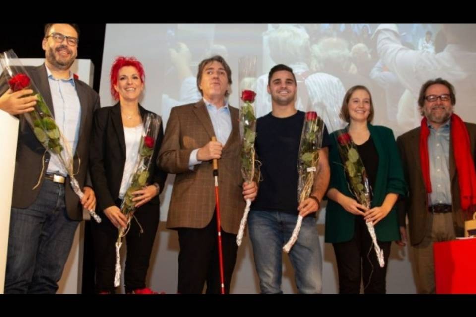 Confermati i cinque petali della rosa socialista