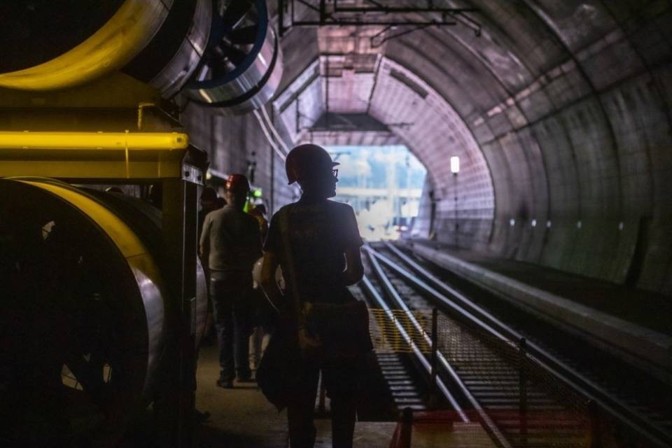 "Strani legami per una ditta che ha lavorato al cantiere AlpTransit?"