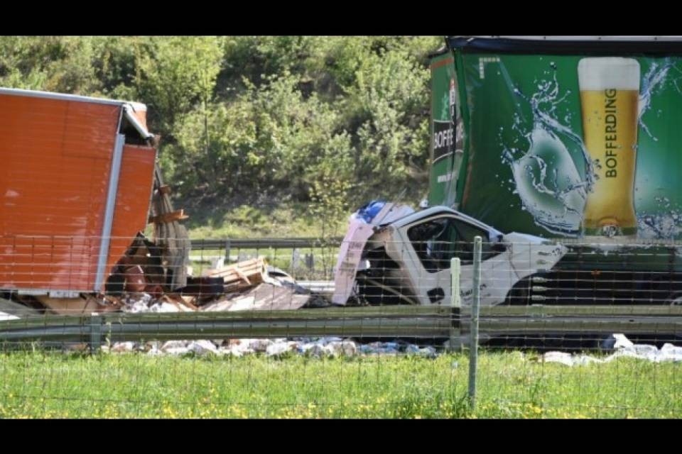 Una fatalità il mortale sulla A2 a Quinto