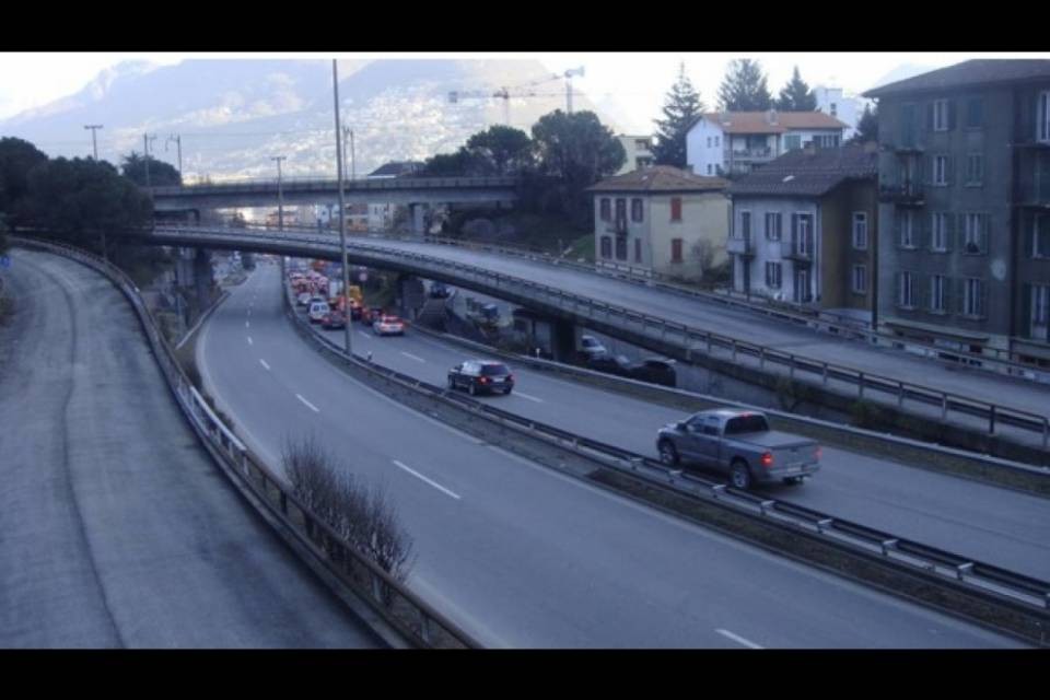 Il viadotto "fantasma" resta dov'è
