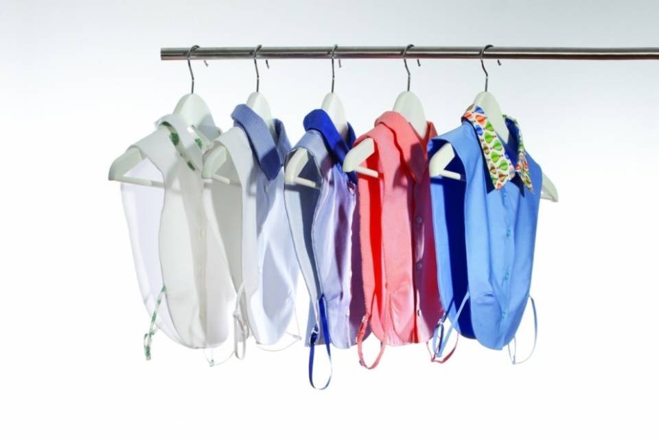 Come la camicia, un capo evergreen può diventare un accessorio contemporaneo