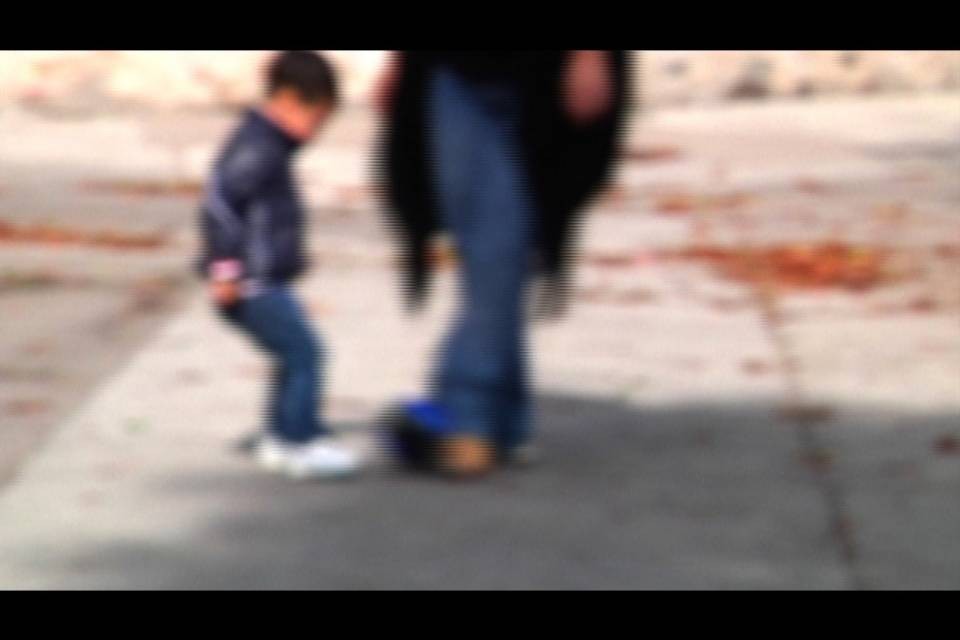 Rapisce il figlio e lo porta in Egitto