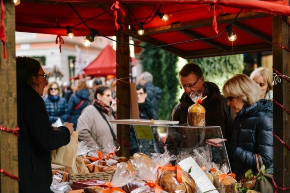 Casette di Natale, deciderà un'estrazione a sorte